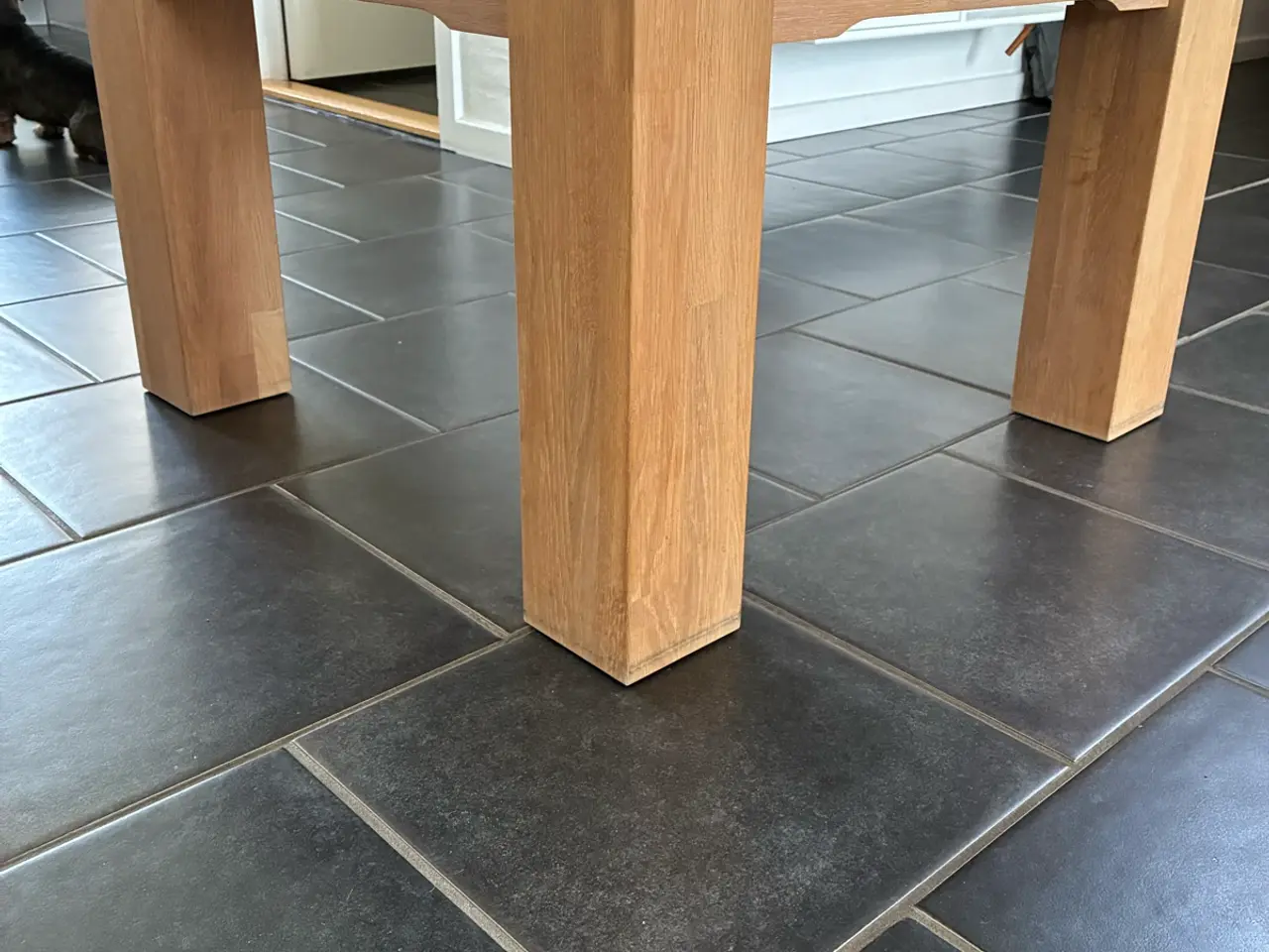 Billede 3 - Sofa bord i sæbebehandlet egetræ