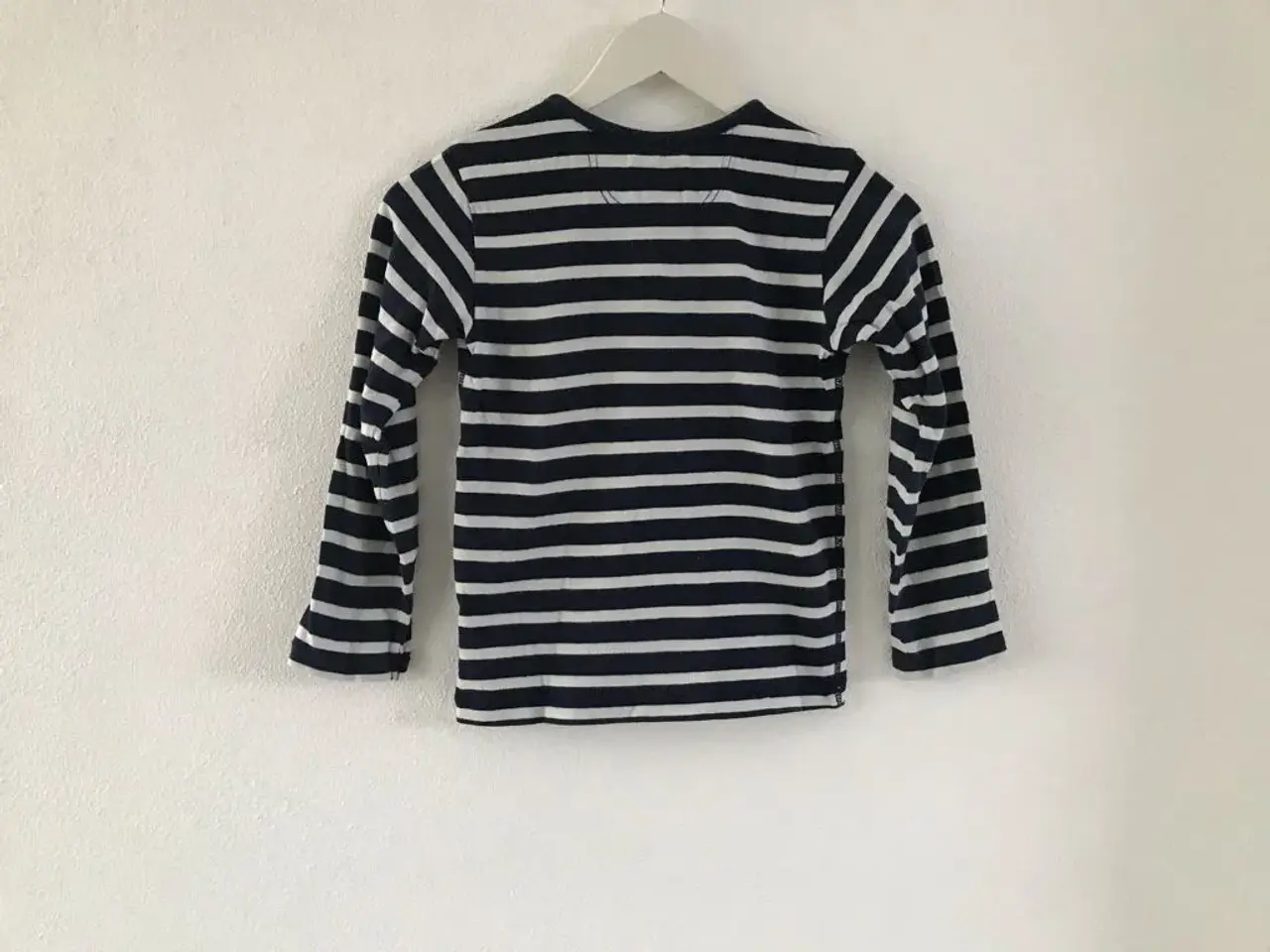 Billede 3 - Trøje str.122/128