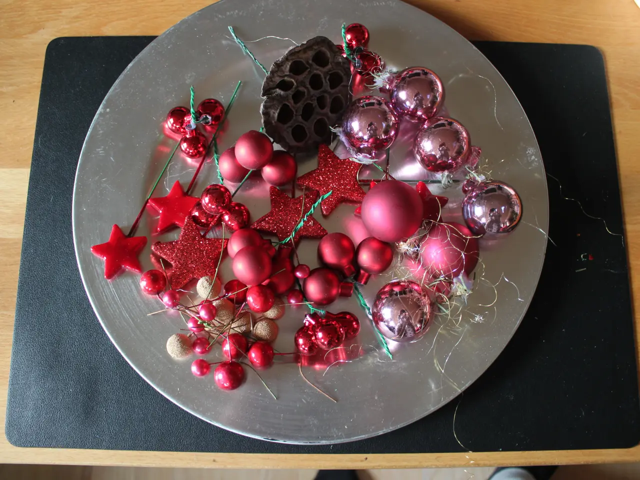 Billede 1 - Pynt/ fad til f.eks juledekorationer/adventskrans