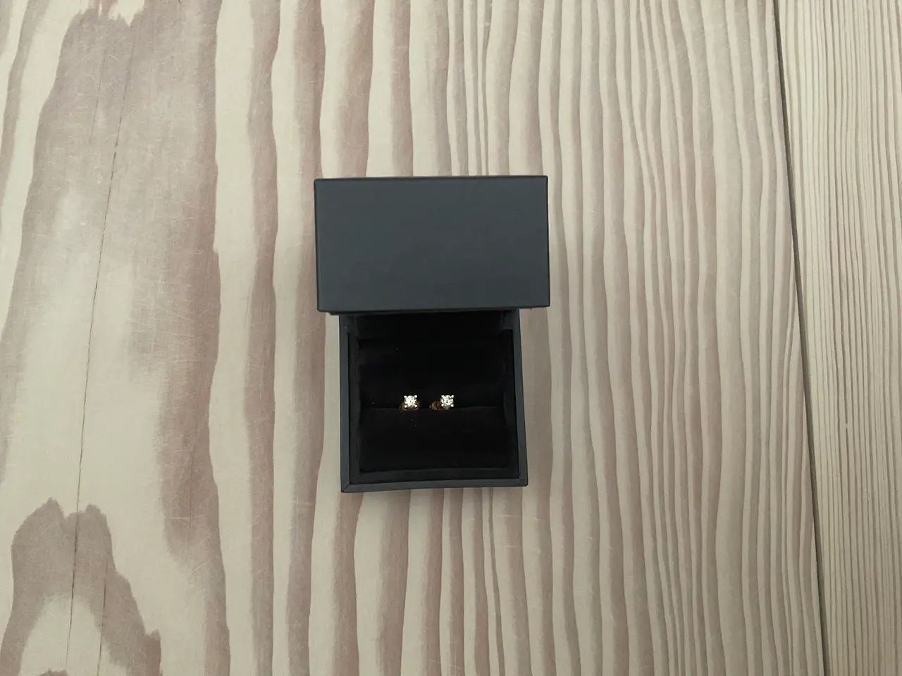 Billede 1 - Solitaire diamant ørestikker.