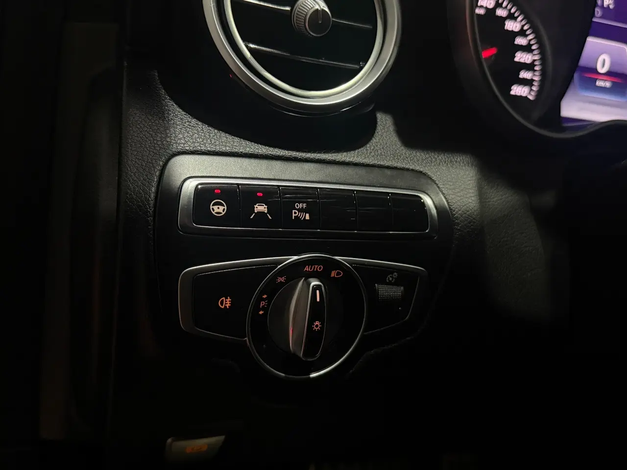 Billede 15 - Mercedes C220 d 2,2 AMG Line stc. aut.