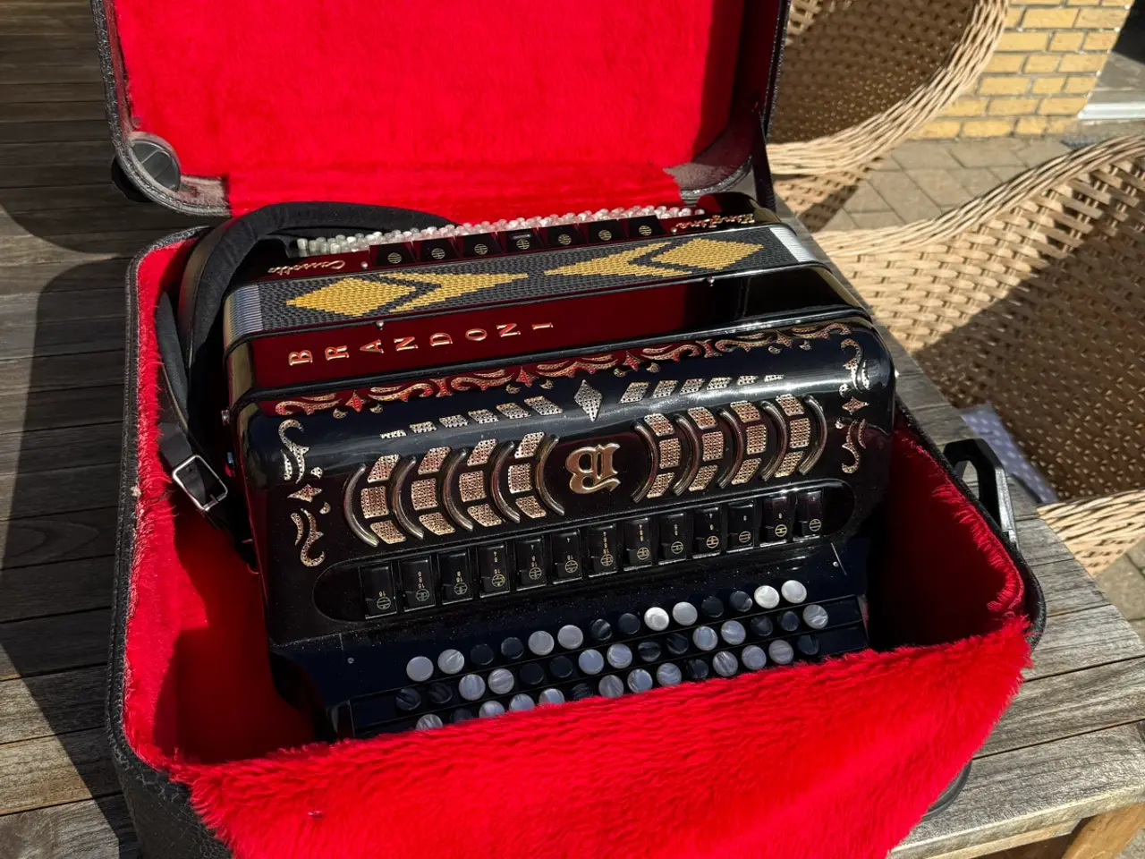 Billede 2 - BRANDONI Kingline cassotto harmonika incl kuffert 