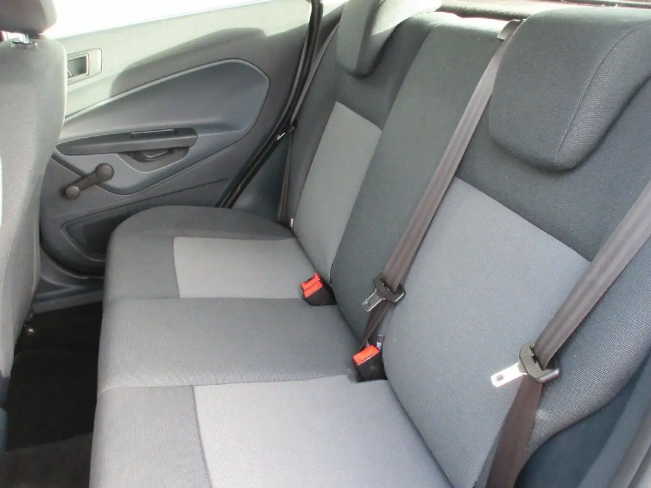 Billede 4 - Ford Fiesta 1,4 TDCi Ambiente 68HK 5d
