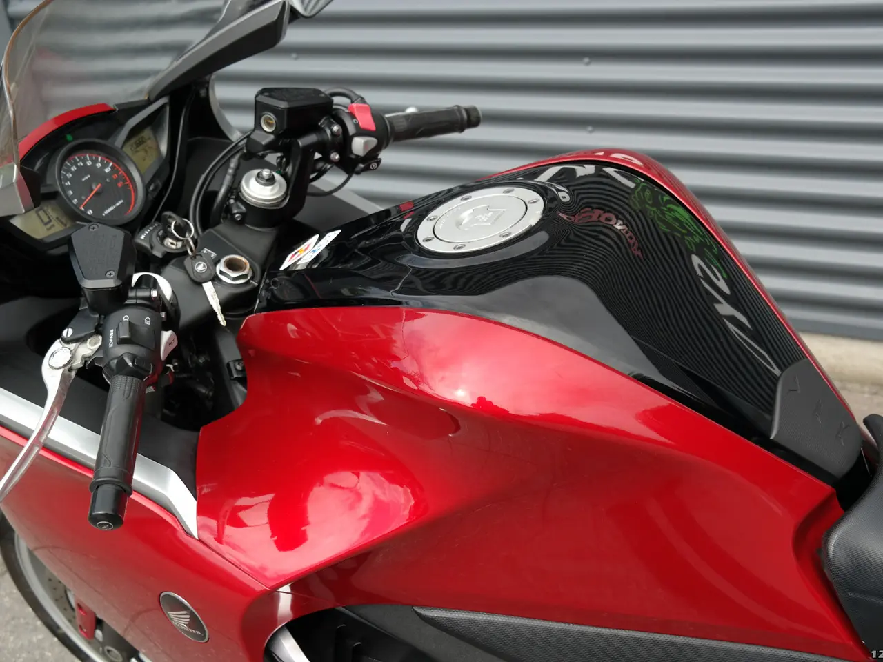 Billede 23 - Honda VFR 1200 F MC-SYD BYTTER GERNE