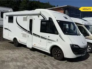 2016 - McLouis Nevis 880 G 2016 McLouis Nevis 880 G med frit stående dobbeltseng fra Hinshøj Caravan