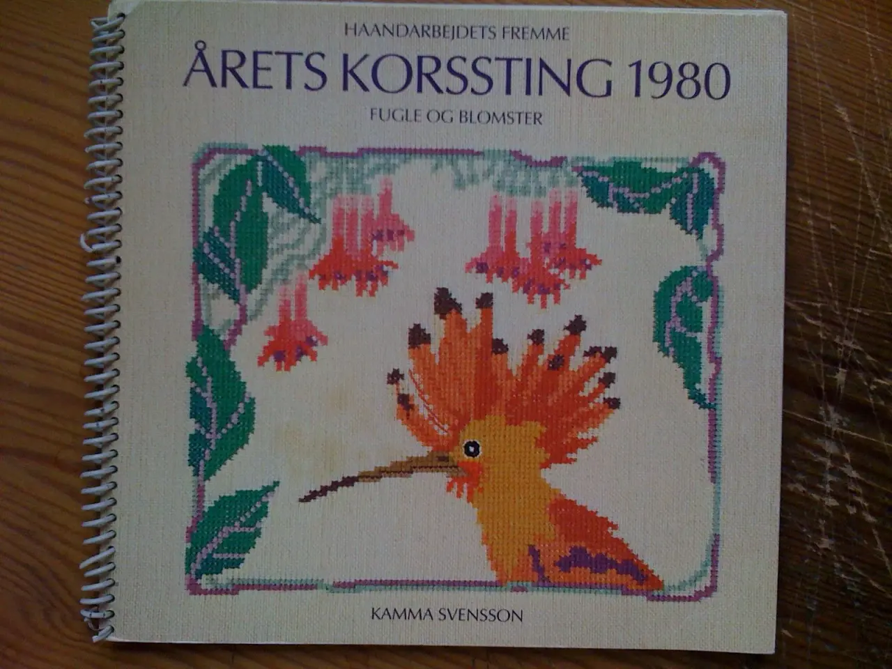 Billede 4 - Diverse HAANDARBEJDETS FREMME - Årets korssting 