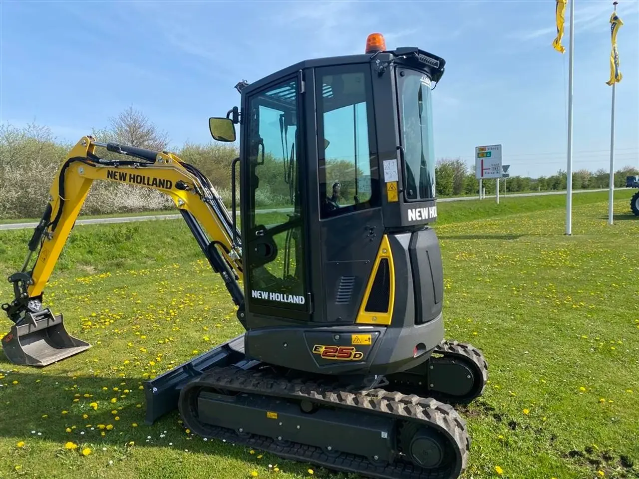 Billede 3 - New Holland E25D