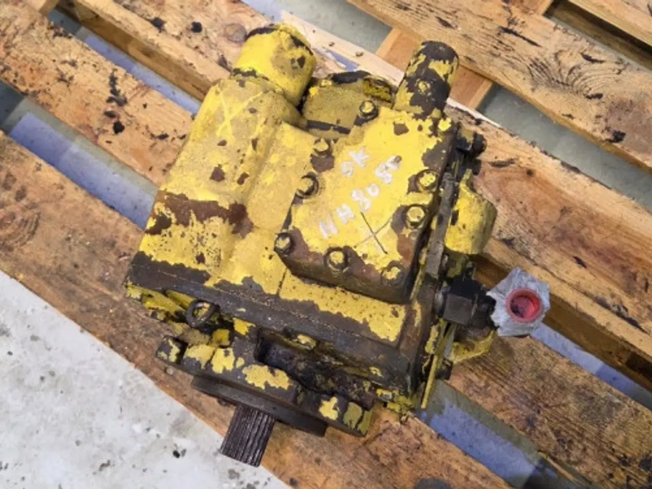 Billede 16 - New Holland 8080 Hydrostatpumpe 80391591