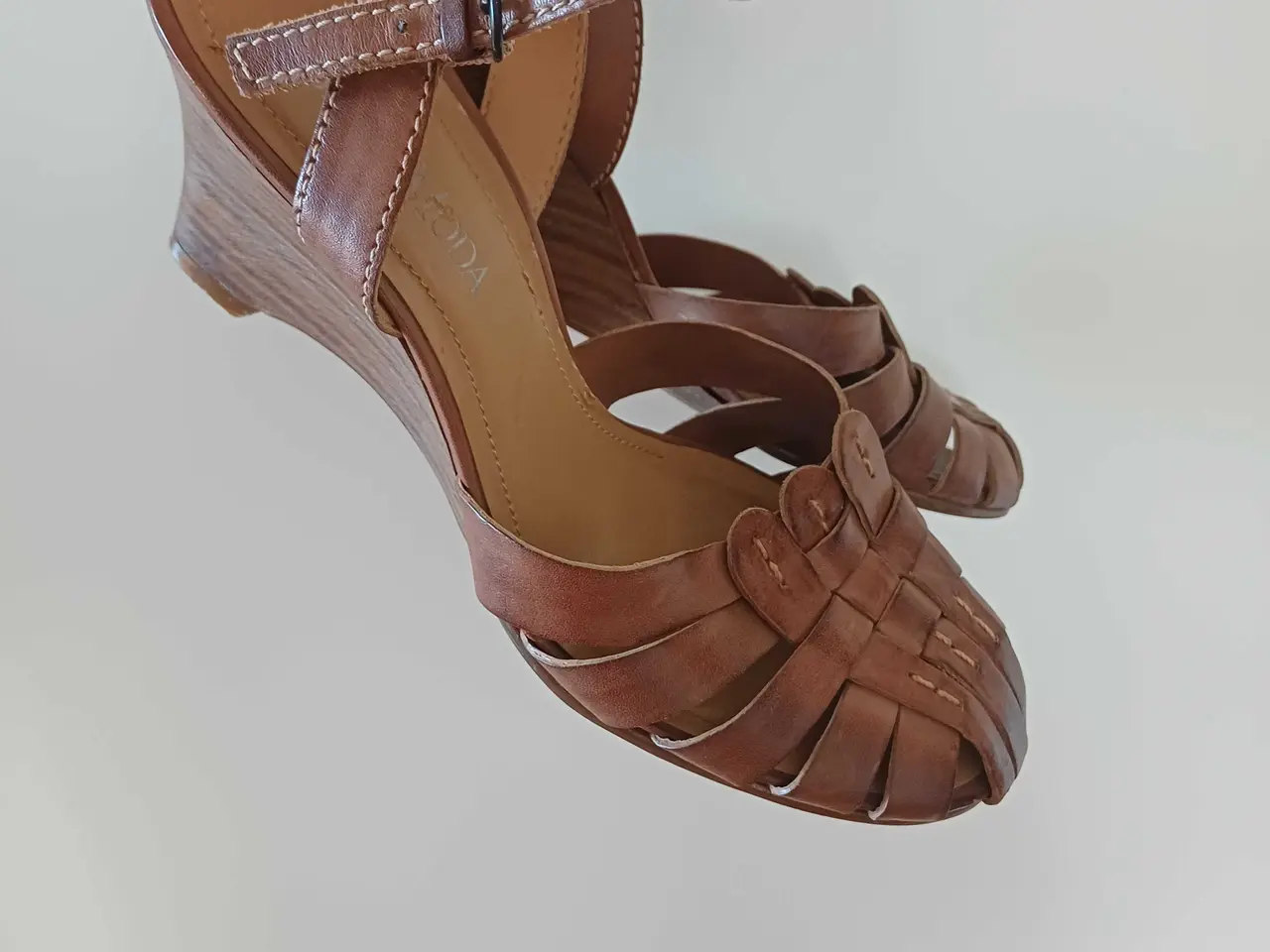 Billede 8 - Bella Moda kilehæl læder sandaler