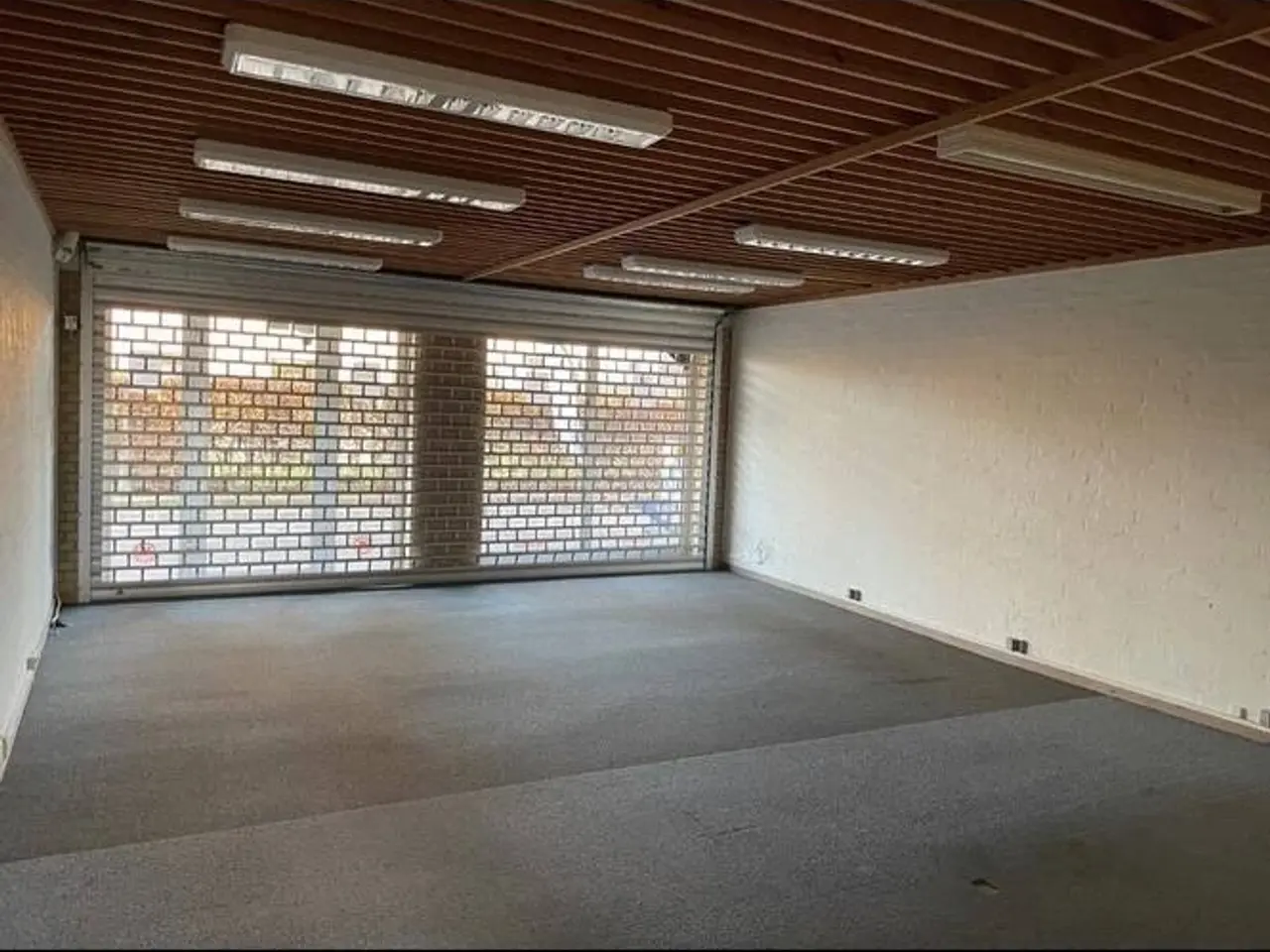 Billede 2 - Erhvervslokale udlejes. Godt placeret lige ved siden af Asnæs Centret