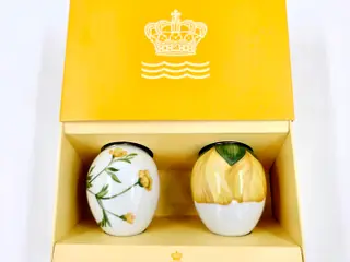 Royal Copenhagen Påskeæg Smørblomst & Smørblomst Blade 2021. Sortering 1