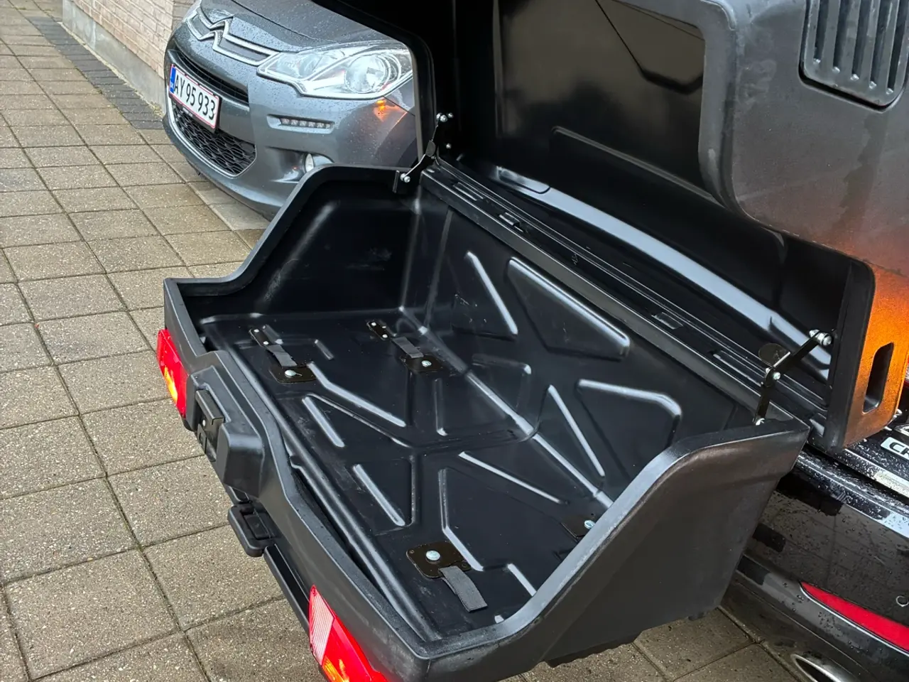 Billede 16 - Towbox Evo Urban bagageboks til anhængertræk