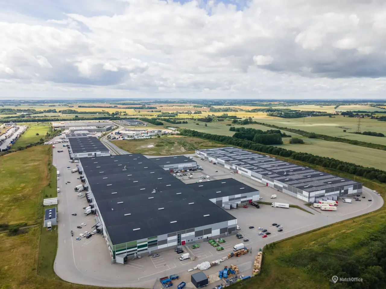 Billede 16 - Logistiklejemål med porte og ramper og en loftshøjde op til 10 meter