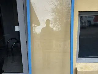 Glas låge brusenice
