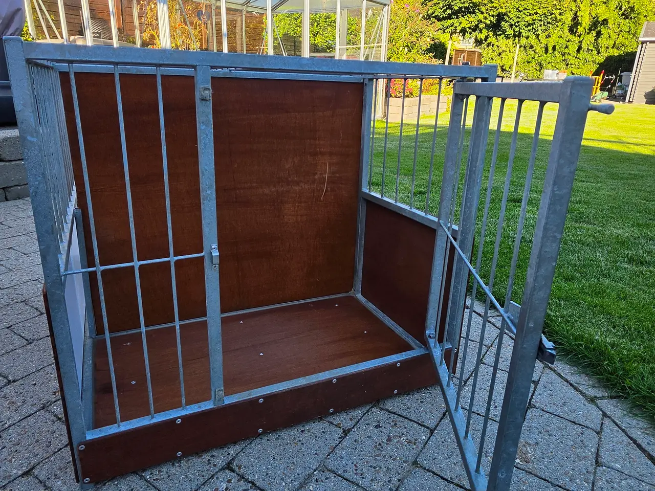 Billede 2 - Robust hundebur med dobbeltlåger og mulighed for s