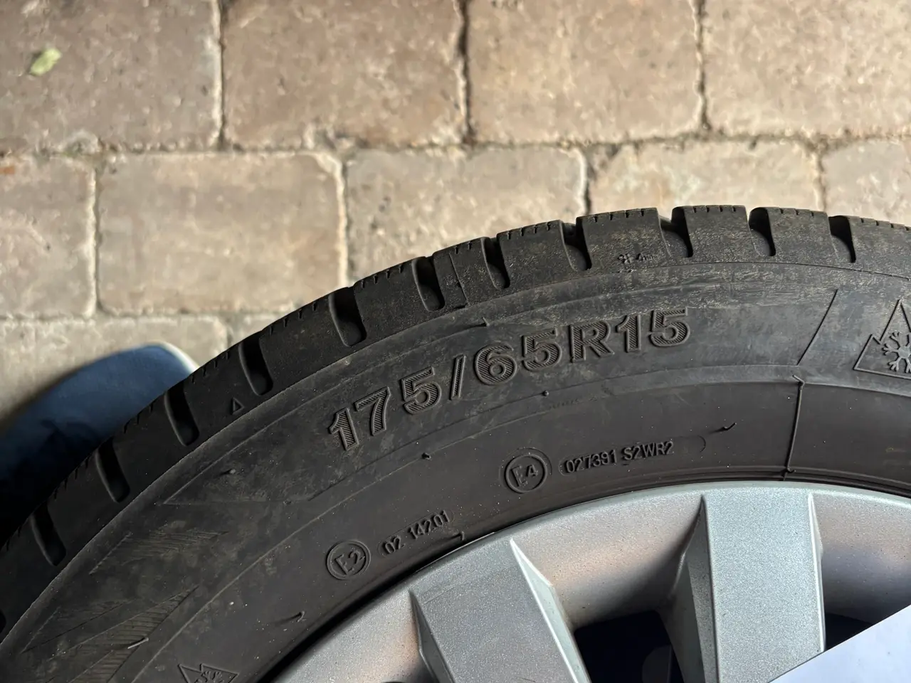 Billede 5 - gode vinterdæk passer bla. til Suzuki swift