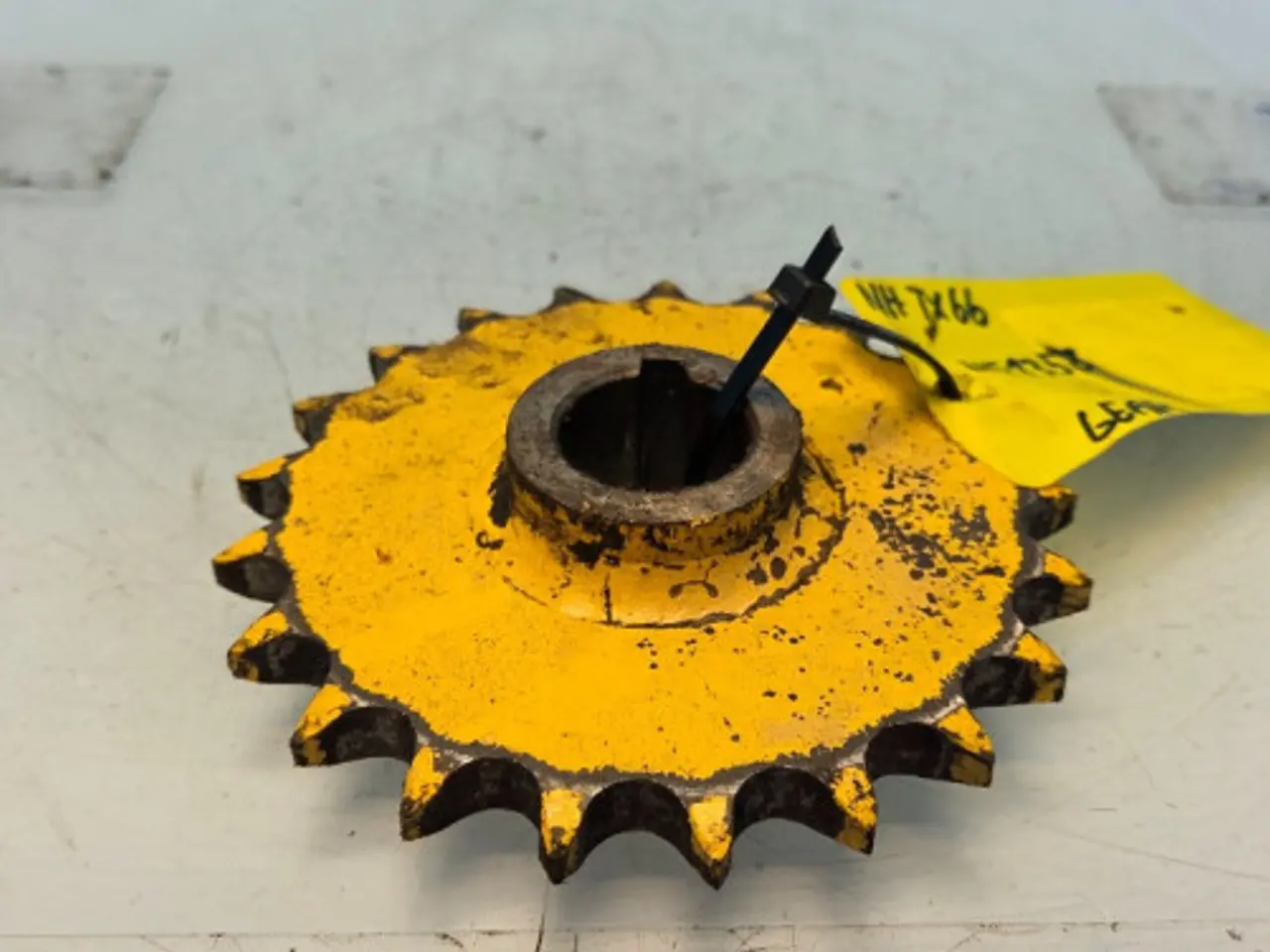 Billede 2 - New Holland TX66 Kædehjul 451358