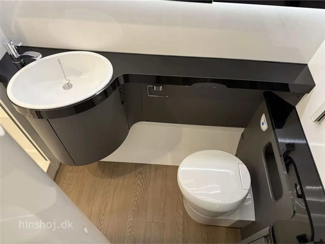 Billede 8 - 2025 - Hobby Excellent 540 WFU Dejlig vogn med rundsidegruppe og franskseng fra Hinshøj Caravan A/S