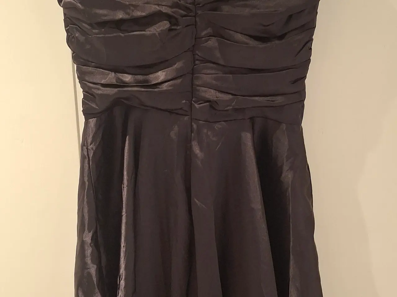 Billede 2 - Vintagekjole i satin