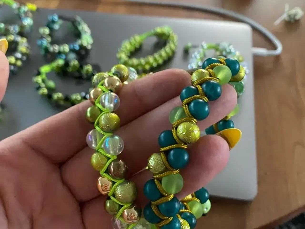 Billede 2 - Nye knyttede armbånd