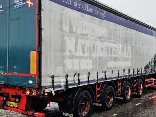 Renders Gardintrailer / nysynet / 4 drejbare aksler / truckbeslag
