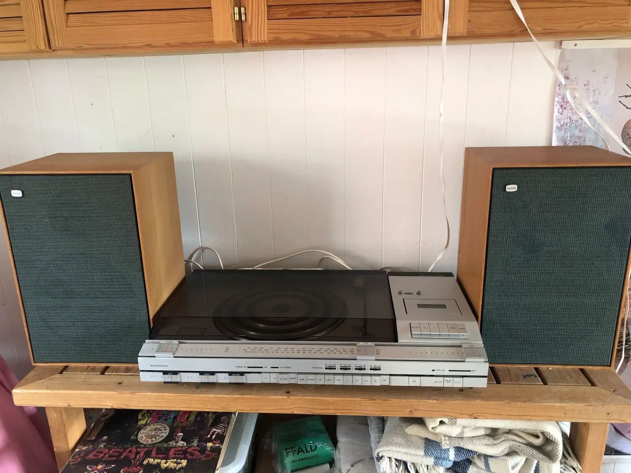 Billede 1 - Beocenter 4600 Radio/pladespiller m. Højtaler