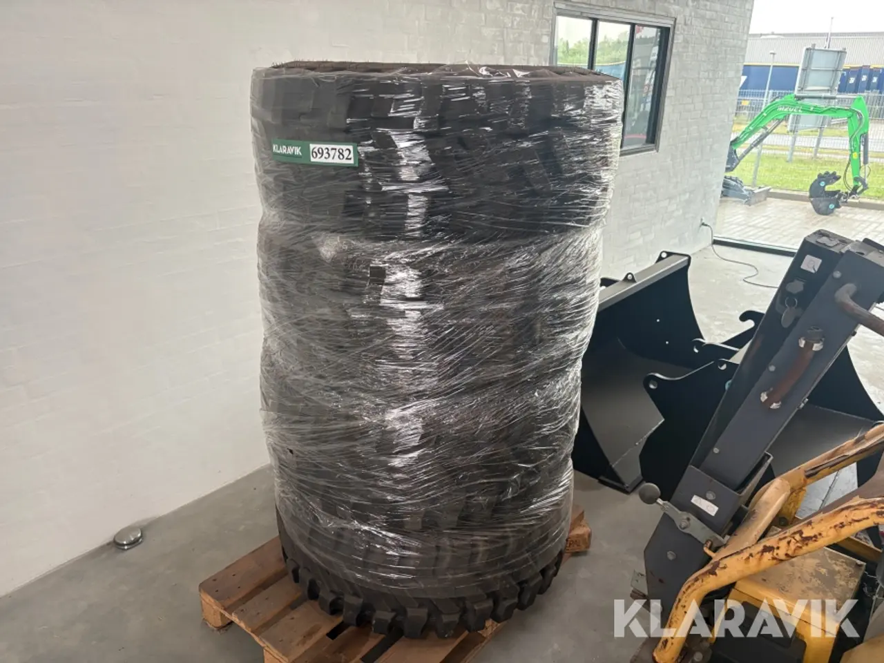 Billede 1 - Entreprenørdæk med fælge Goodyear Powerload 4 styk