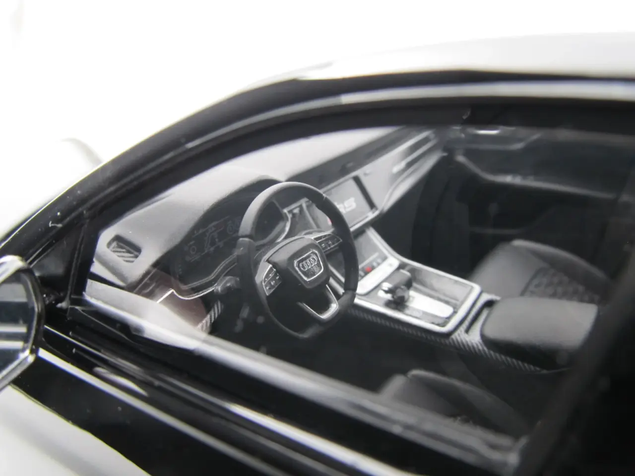 Billede 5 - 2019 Audi RS Q8 Quattro - Limited Edition - 1:18