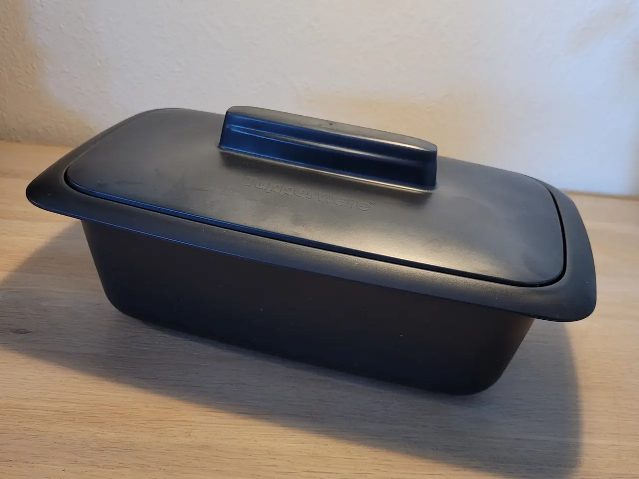 Billede 1 - Tupperware Ultra Pro brødform med låg
