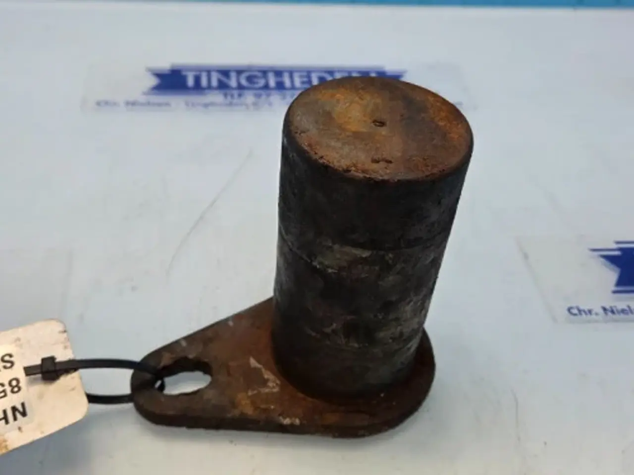 Billede 11 - New Holland LB115B Stift 85801076