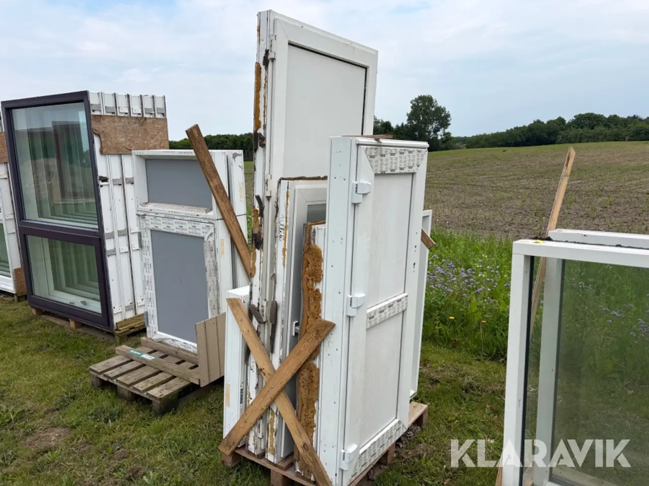 Billede 2 - Vinduer Rehau Blandet 5 styk