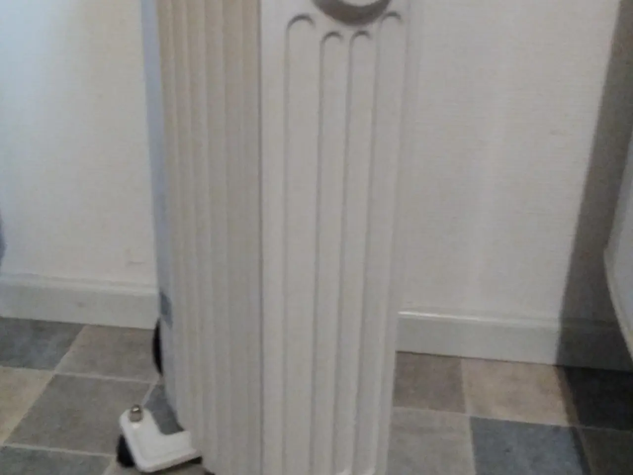 Billede 2 - Elradiator, oliefyldt. 