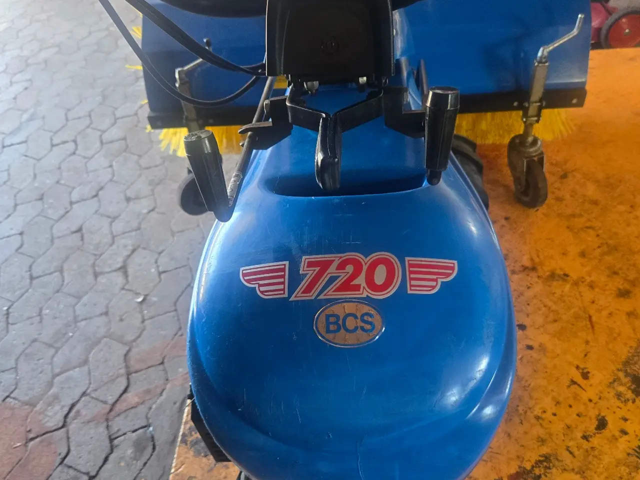 Billede 6 - Bcs 720/Ferrari fejekost