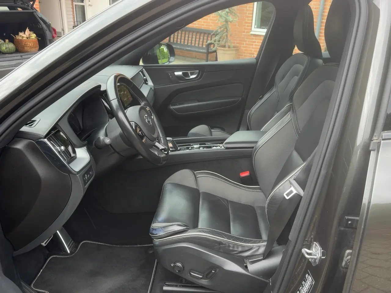 Billede 9 - Volvo XC60 2,0 T8 ReCharge R-Design aut. AWD