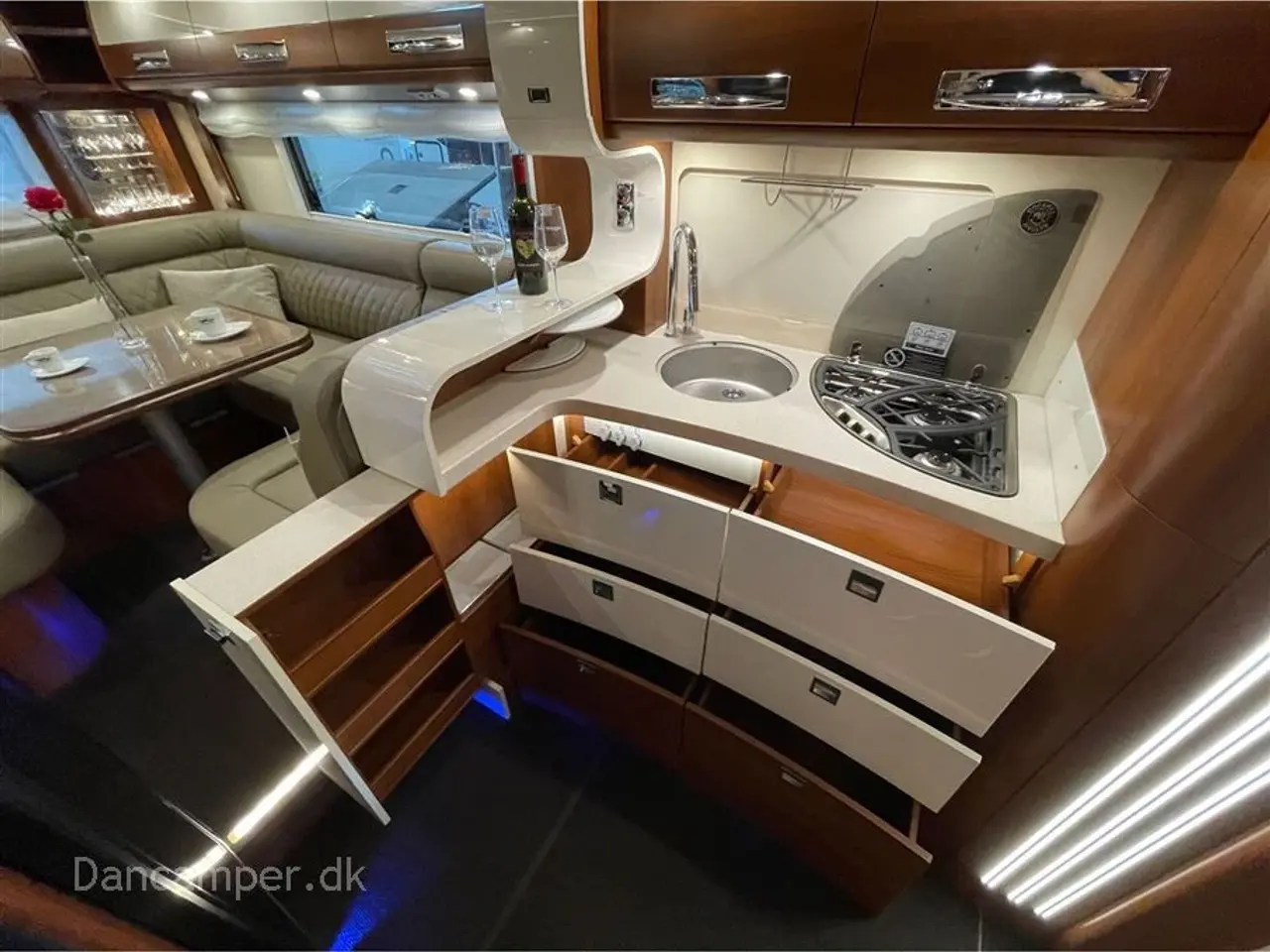 Billede 34 - 2025 - Carthago liner-for-two 53 L   Fabriksny luxuscamper