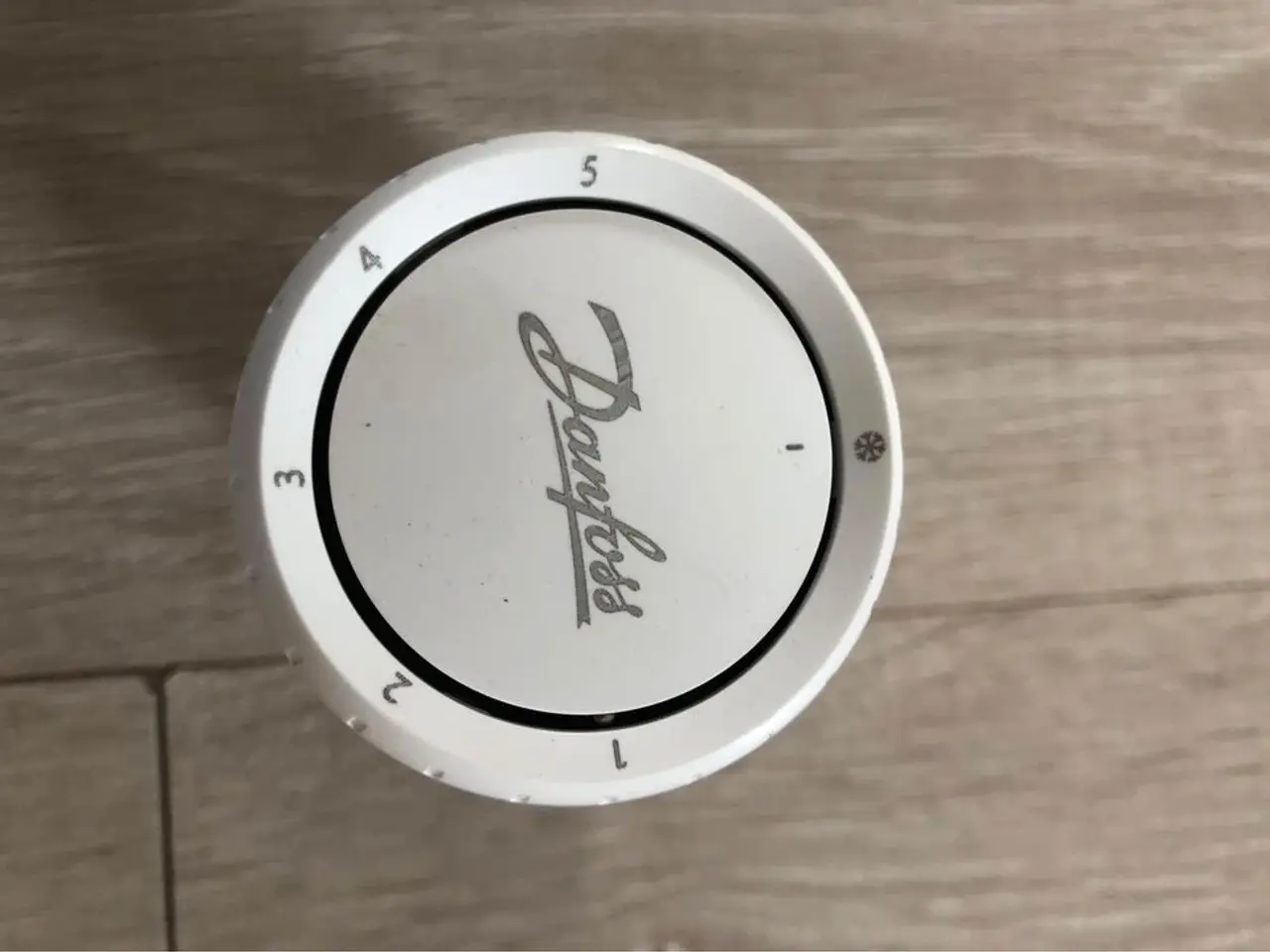 Billede 1 - Flot og velholdt Danfoss Aveo/Aero RA Click radiat
