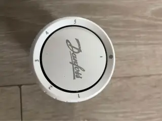 Flot og velholdt Danfoss Aveo/Aero RA Click radiat