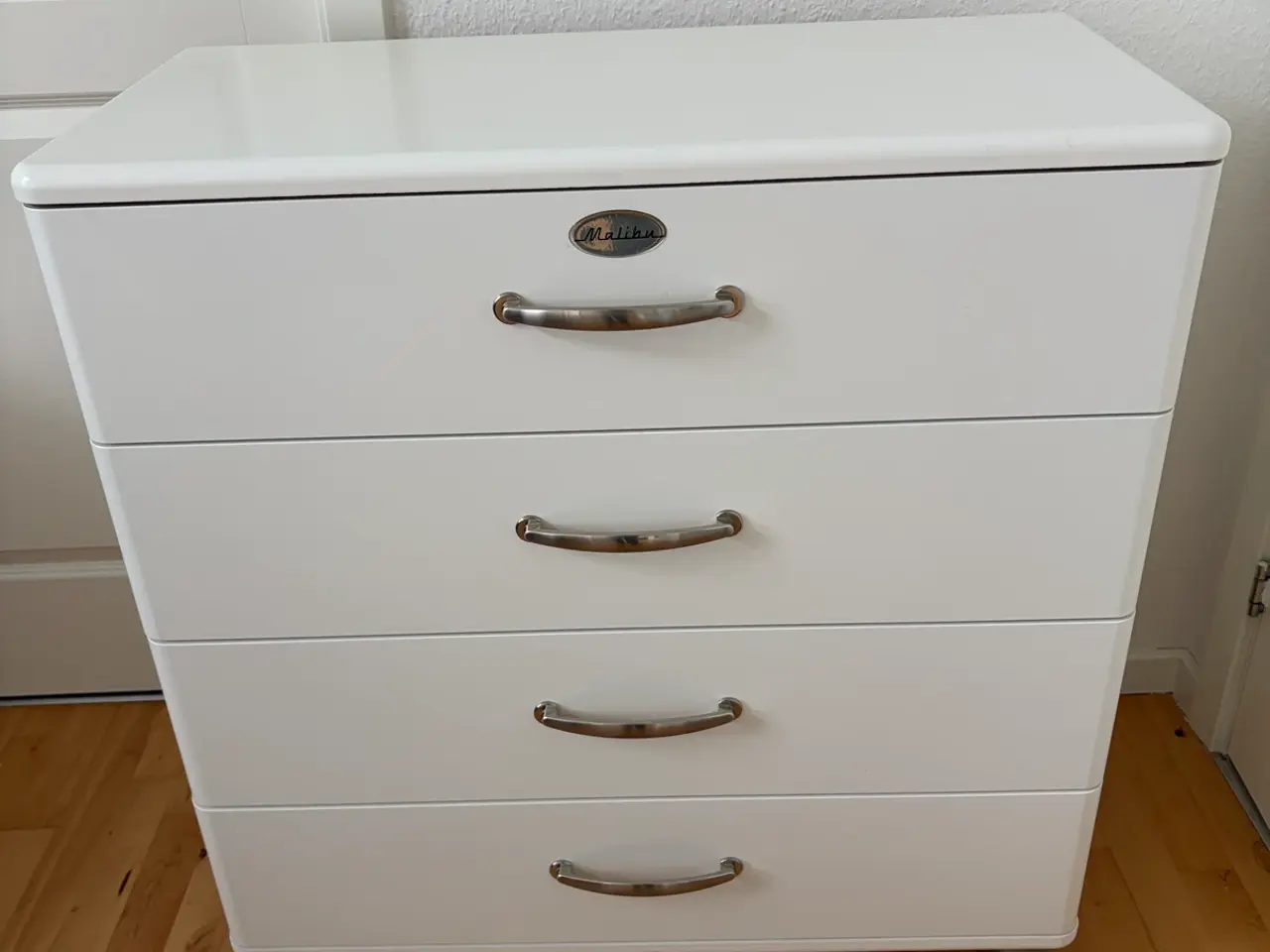 Billede 1 - Malibu kommode fra Ilva. Udgået model