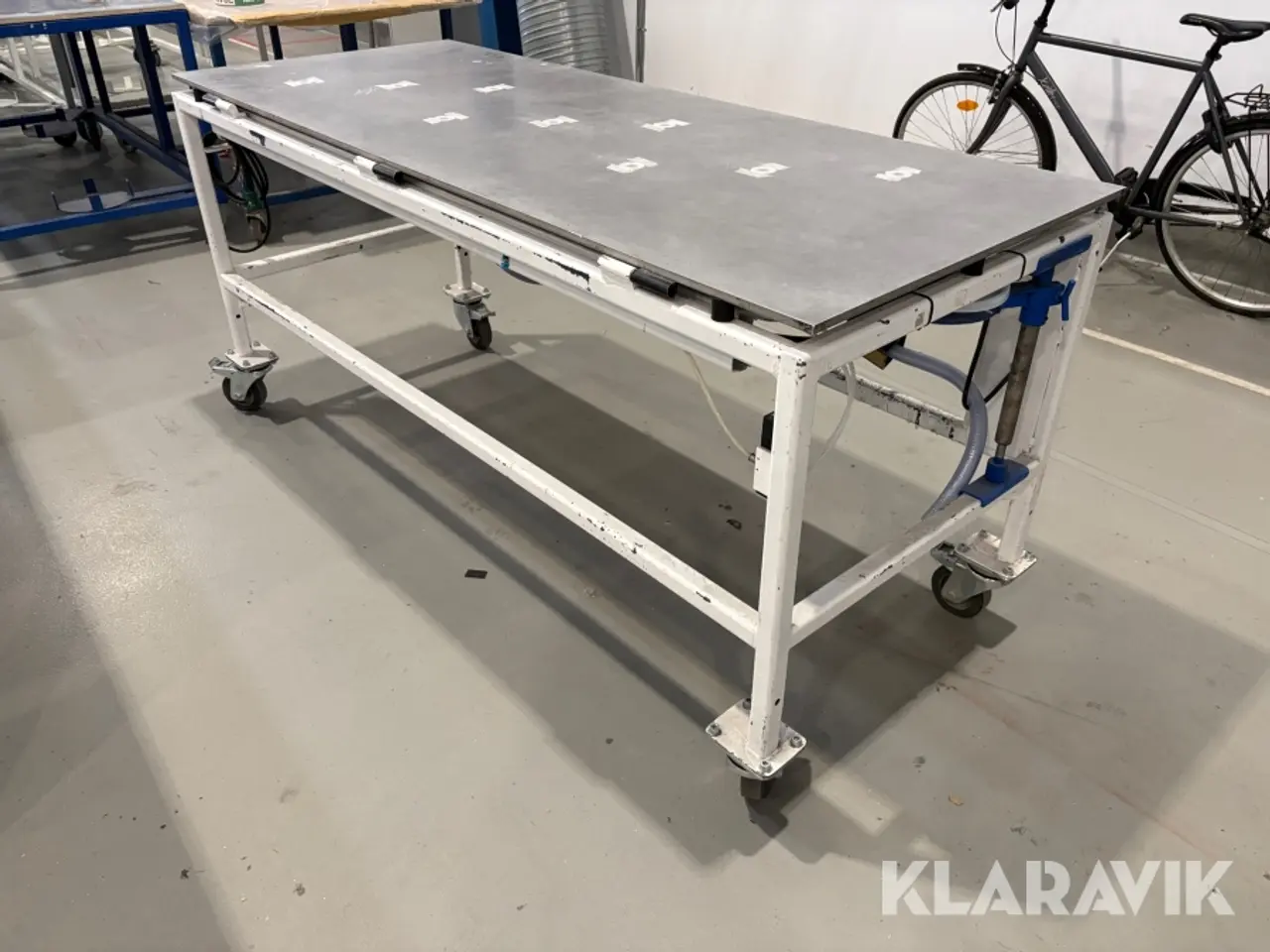 Billede 4 - Arbejdsbord med vakuum