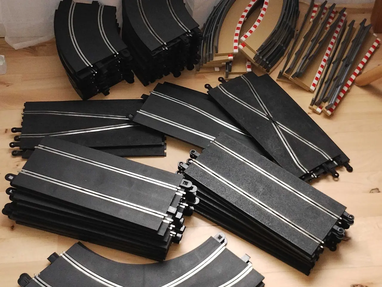 Billede 3 - Scalextric racerbane med 4 biler