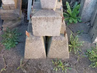 10 stk sokkelsten
