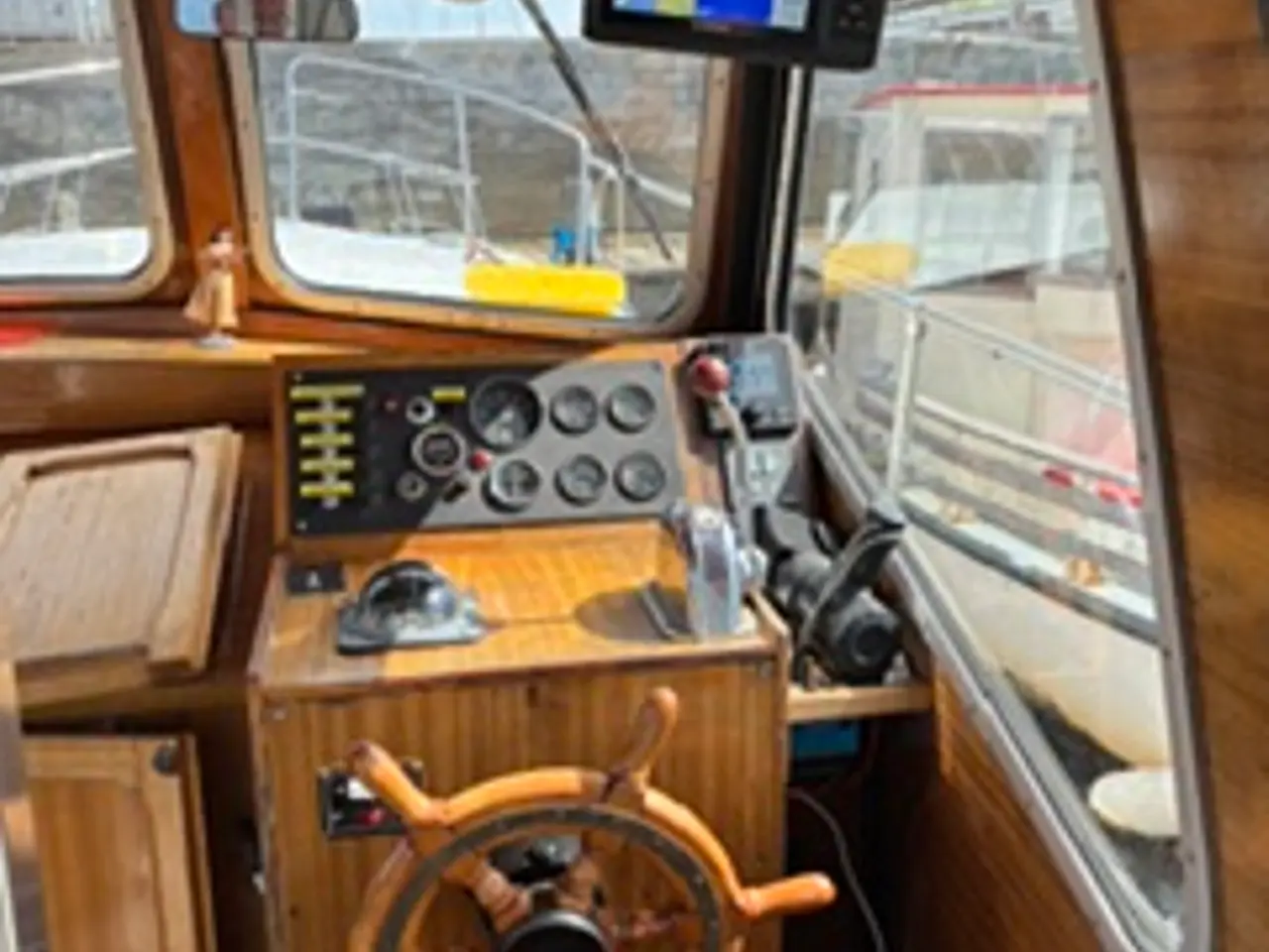 Billede 2 - Starlet 26 motorbåd med fast skrueaksel.