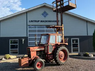 Volvo-BM 500 Med Byggelift