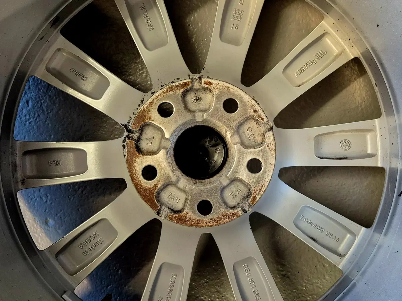 Billede 6 - VW "LONDON" MODEL ORIGINAL ALUFÆLGE MED VINTERDÆK
