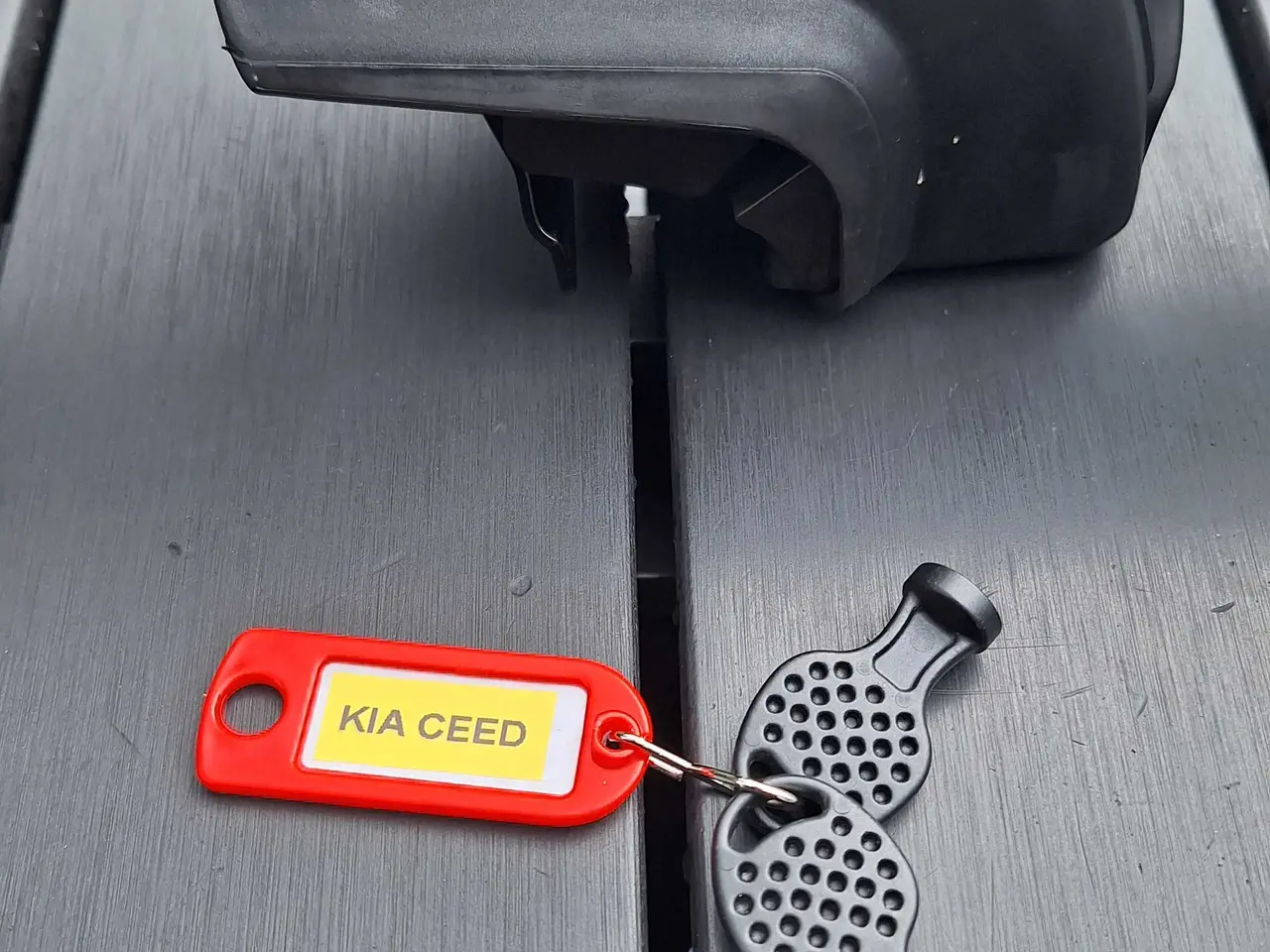 Billede 8 - Originale Kia Ceed SW tagbøjler