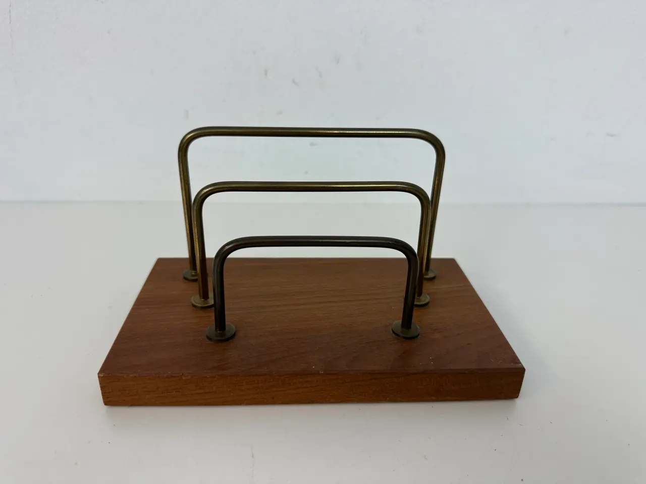 Billede 1 - Retro papirholder / brevholder i teak og messing