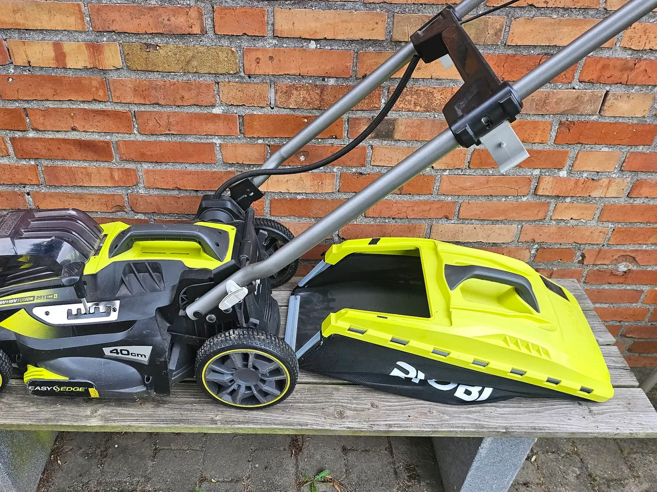 Billede 3 - Ryobi akku Plæneklipper