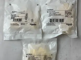 Schneider Electric A9XPE410 Acti 9 End Caps parti