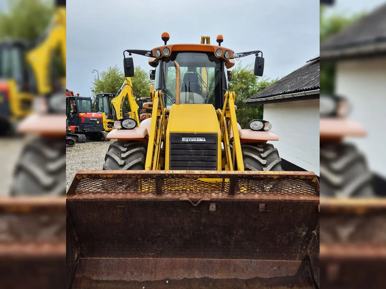 Billede 3 - Hydrema 906D / flot maskine med nye dæk / Engcon og kontinuerlig flow