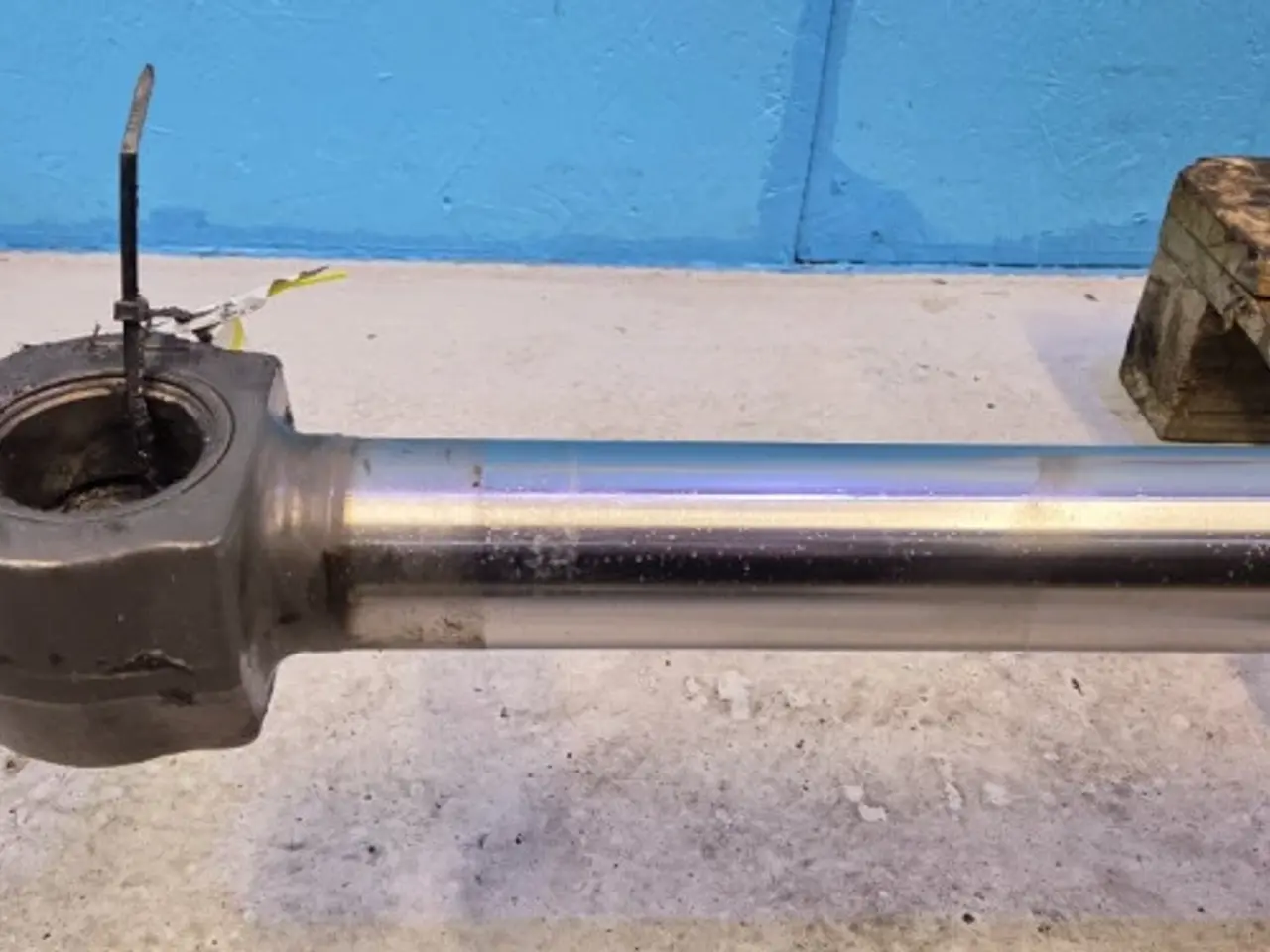 Billede 5 - New Holland LB115B Cylinder 85800830
